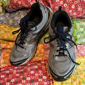 Pair Gently Worn New Balance 412 Techride Mens Blue/Gray Athletic Shoes, Sz 9.5